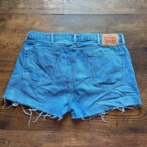 levi shorts